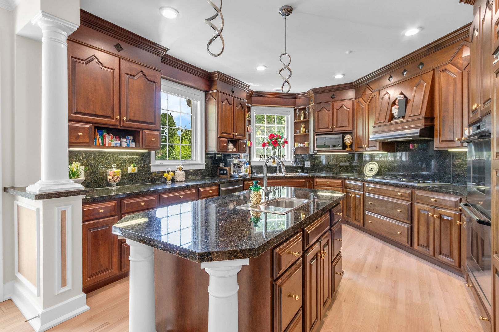 Burr Ridge, IL 60527