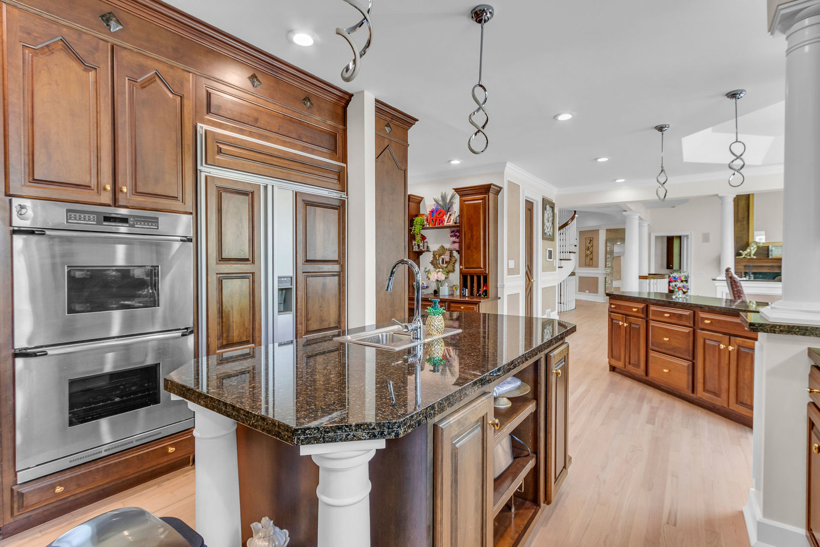 Burr Ridge, IL 60527