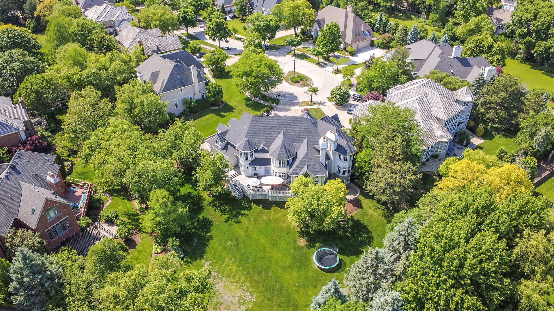 Burr Ridge, IL 60527