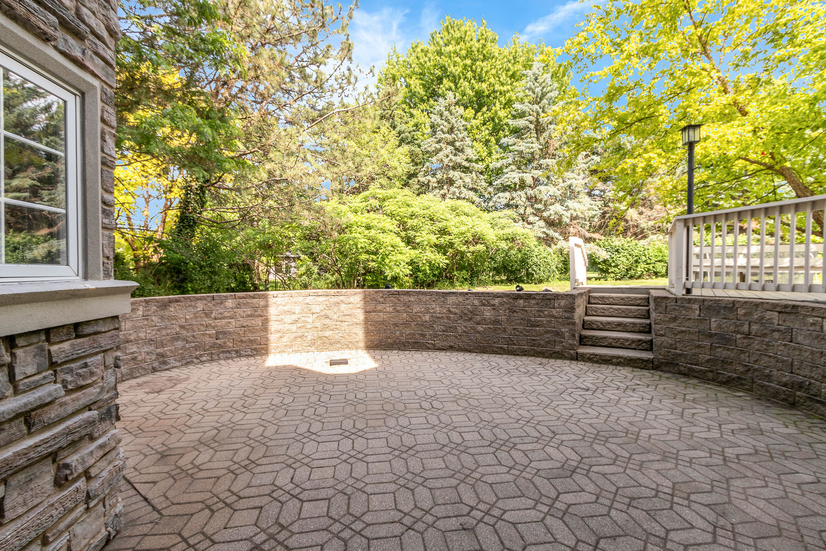 Burr Ridge, IL 60527