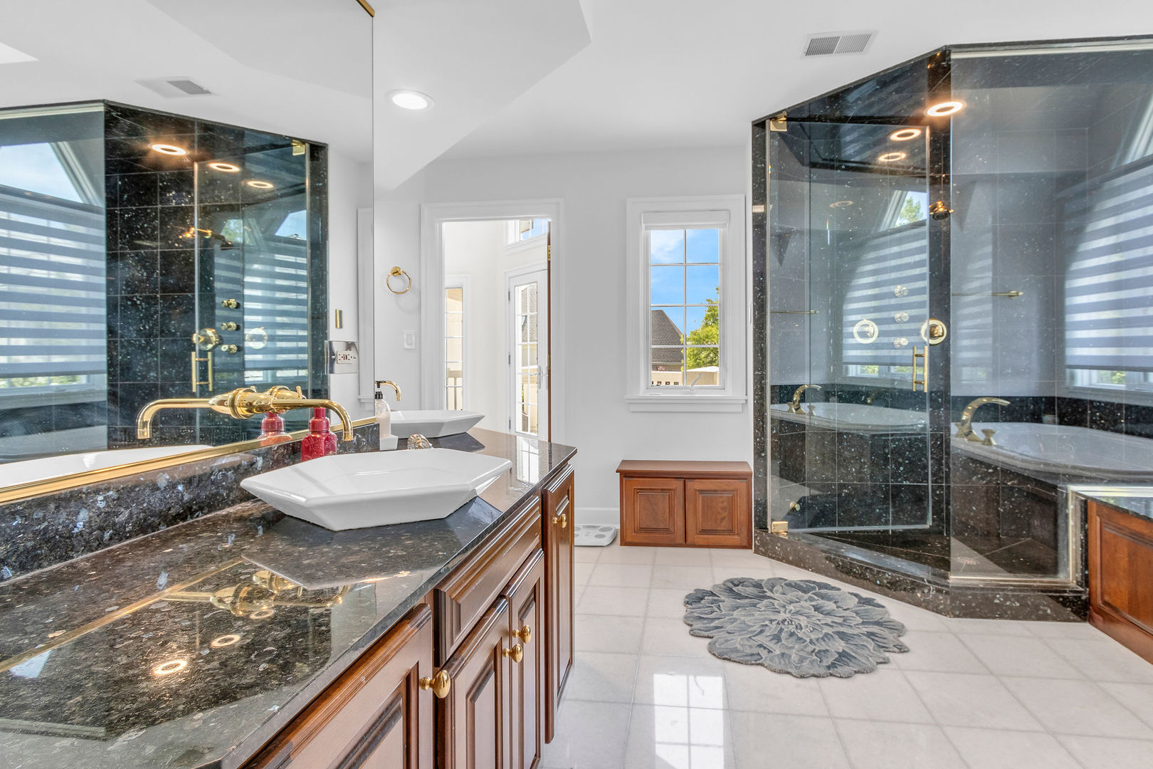 Burr Ridge, IL 60527