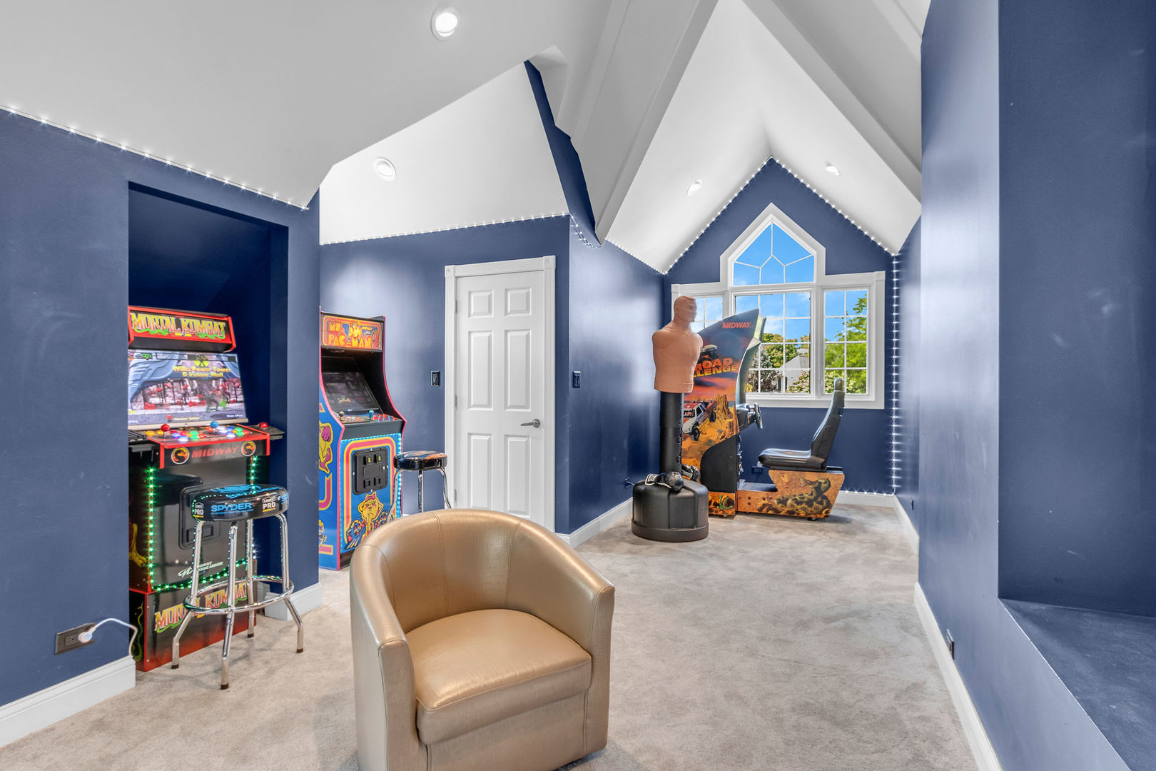 Burr Ridge, IL 60527