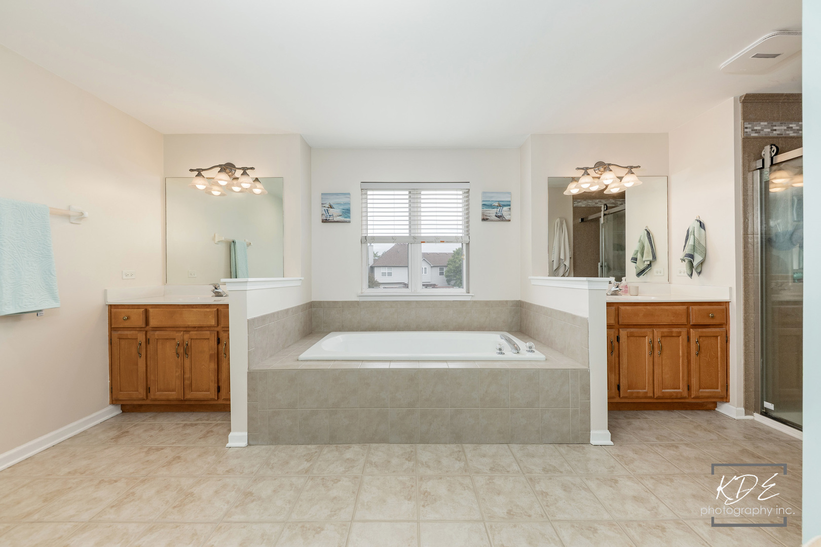 497 Treasure Drive, Oswego, IL 60543