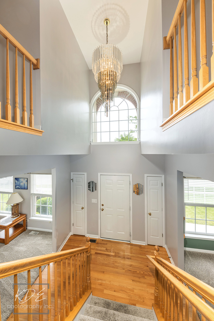497 Treasure Drive, Oswego, IL 60543