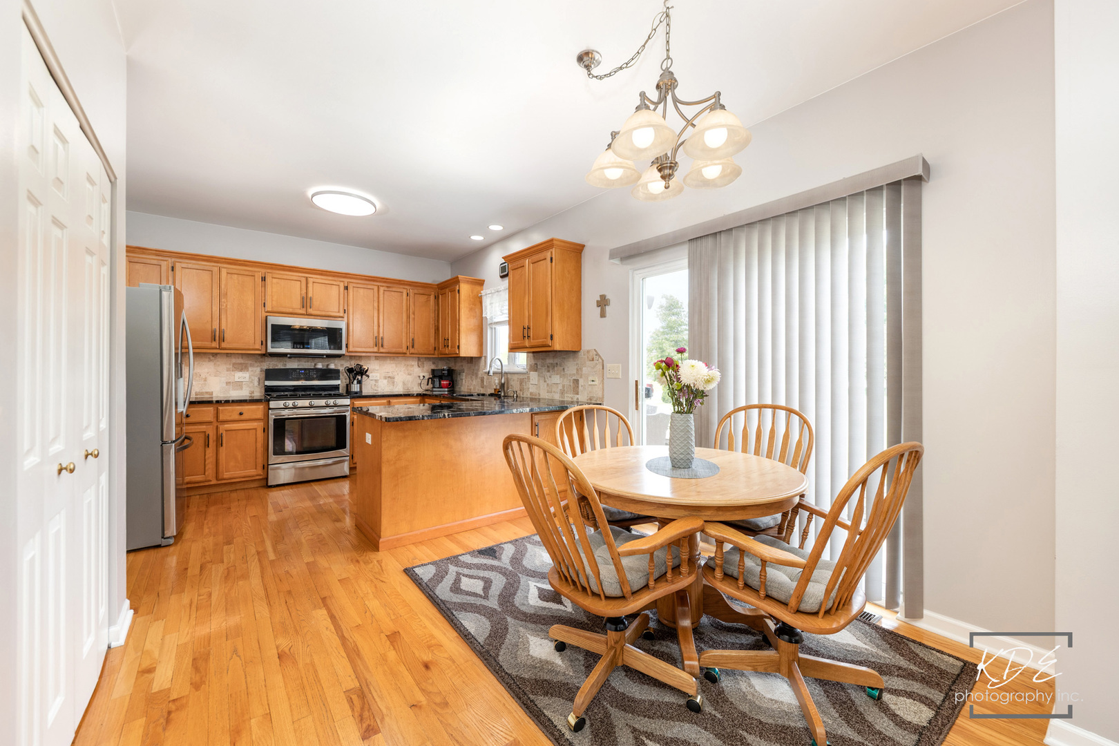 497 Treasure Drive, Oswego, IL 60543