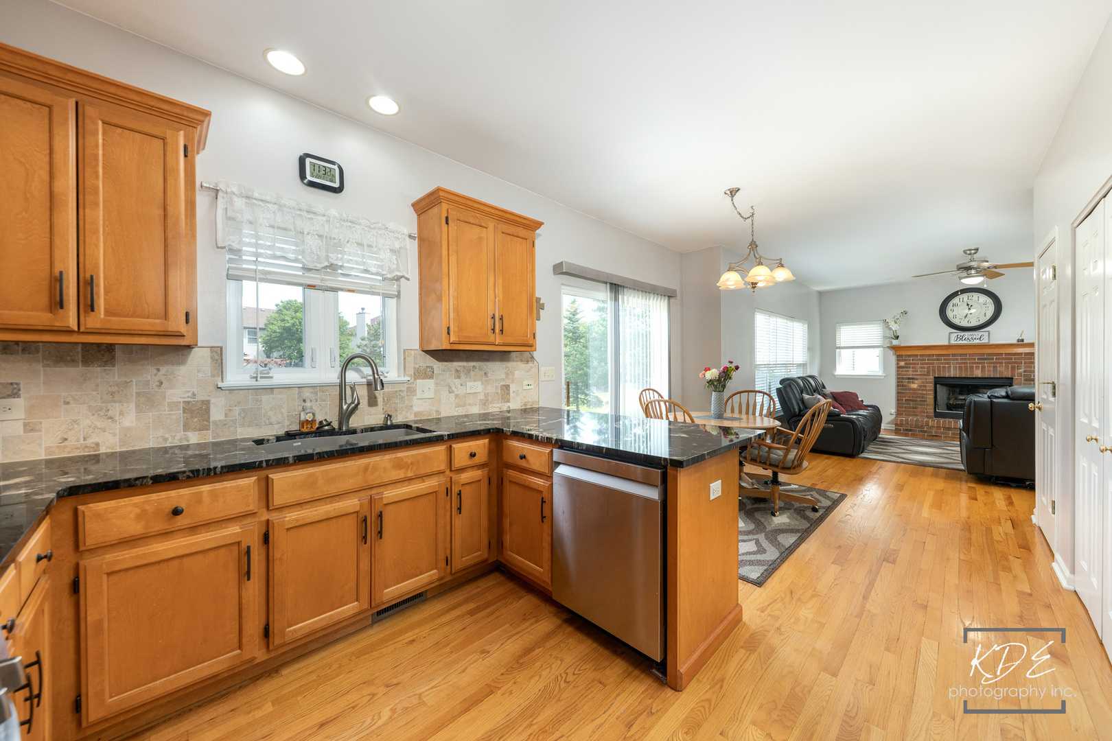 497 Treasure Drive, Oswego, IL 60543