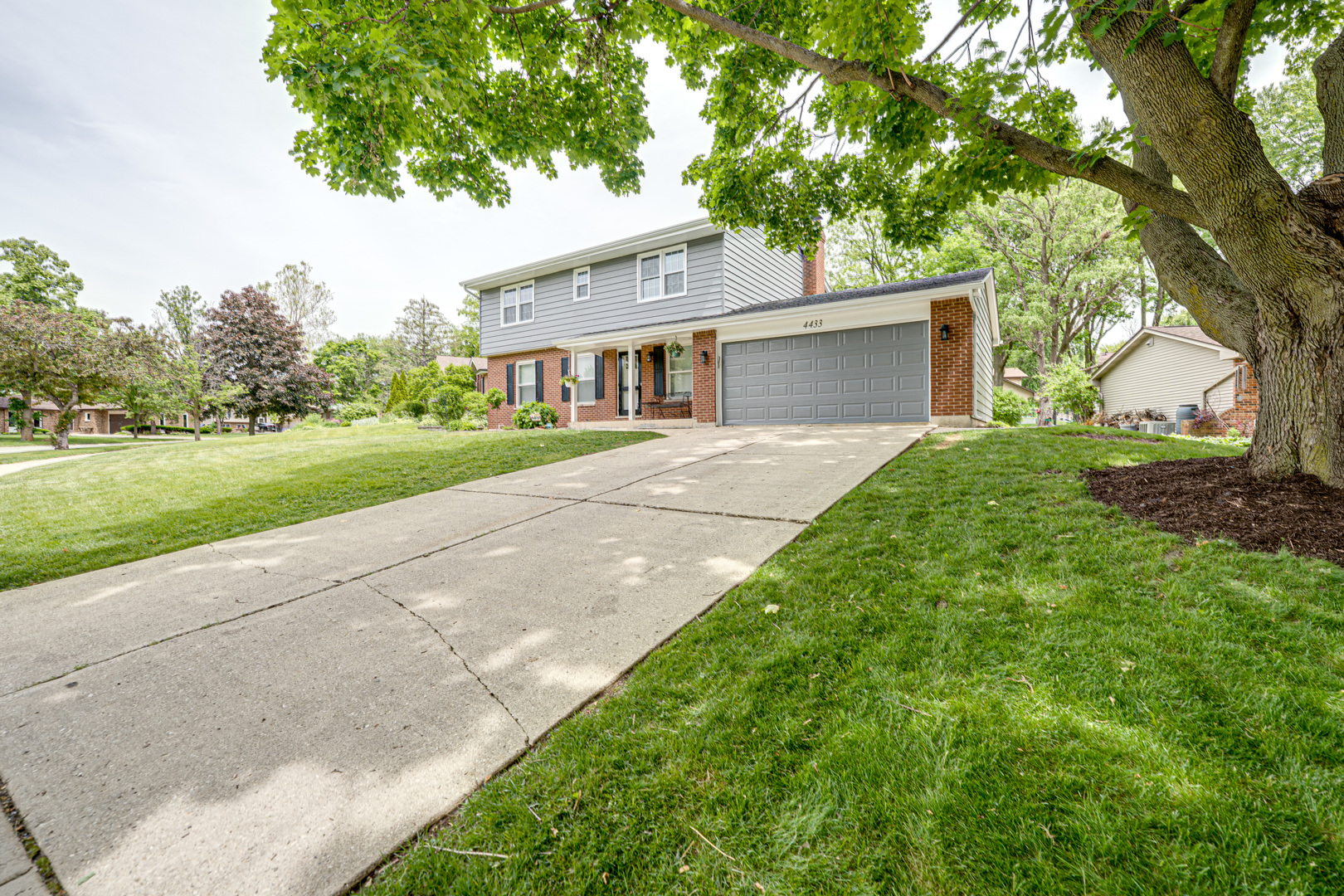 4433 Normandy Drive, Lisle, IL 60532
