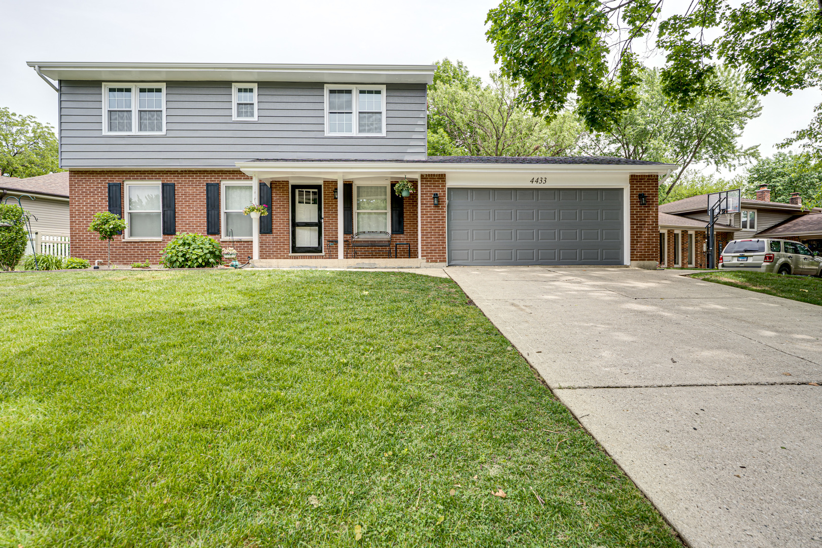 4433 Normandy Drive, Lisle, IL 60532