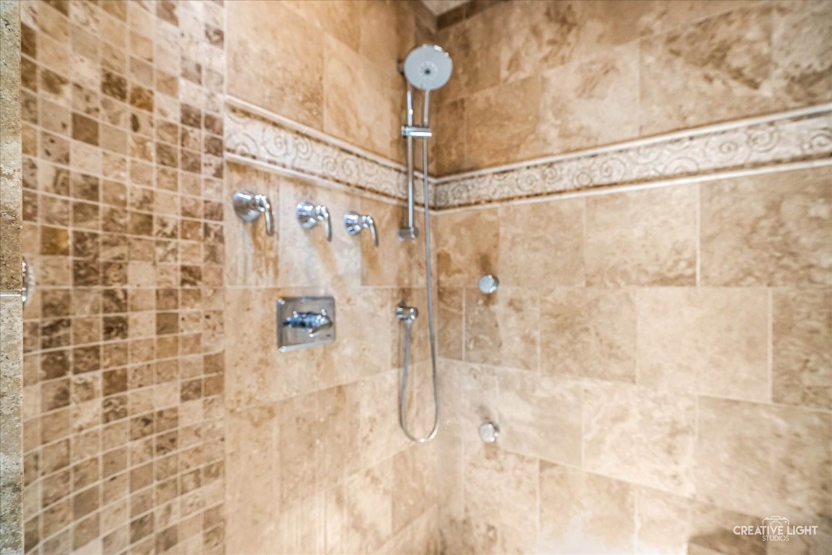 466 Stagecoach Run, Glen Ellyn, IL 60137