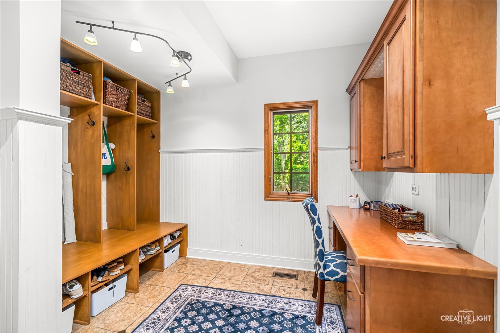 466 Stagecoach Run, Glen Ellyn, IL 60137