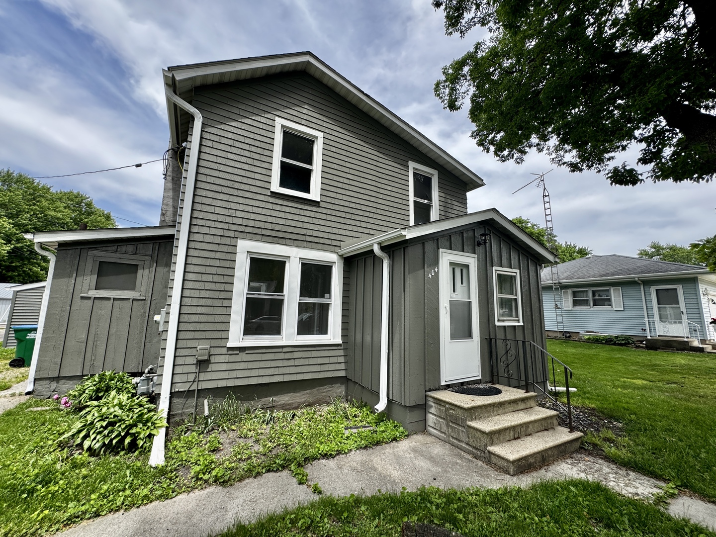 404 4th Street, Mendota, IL 61342