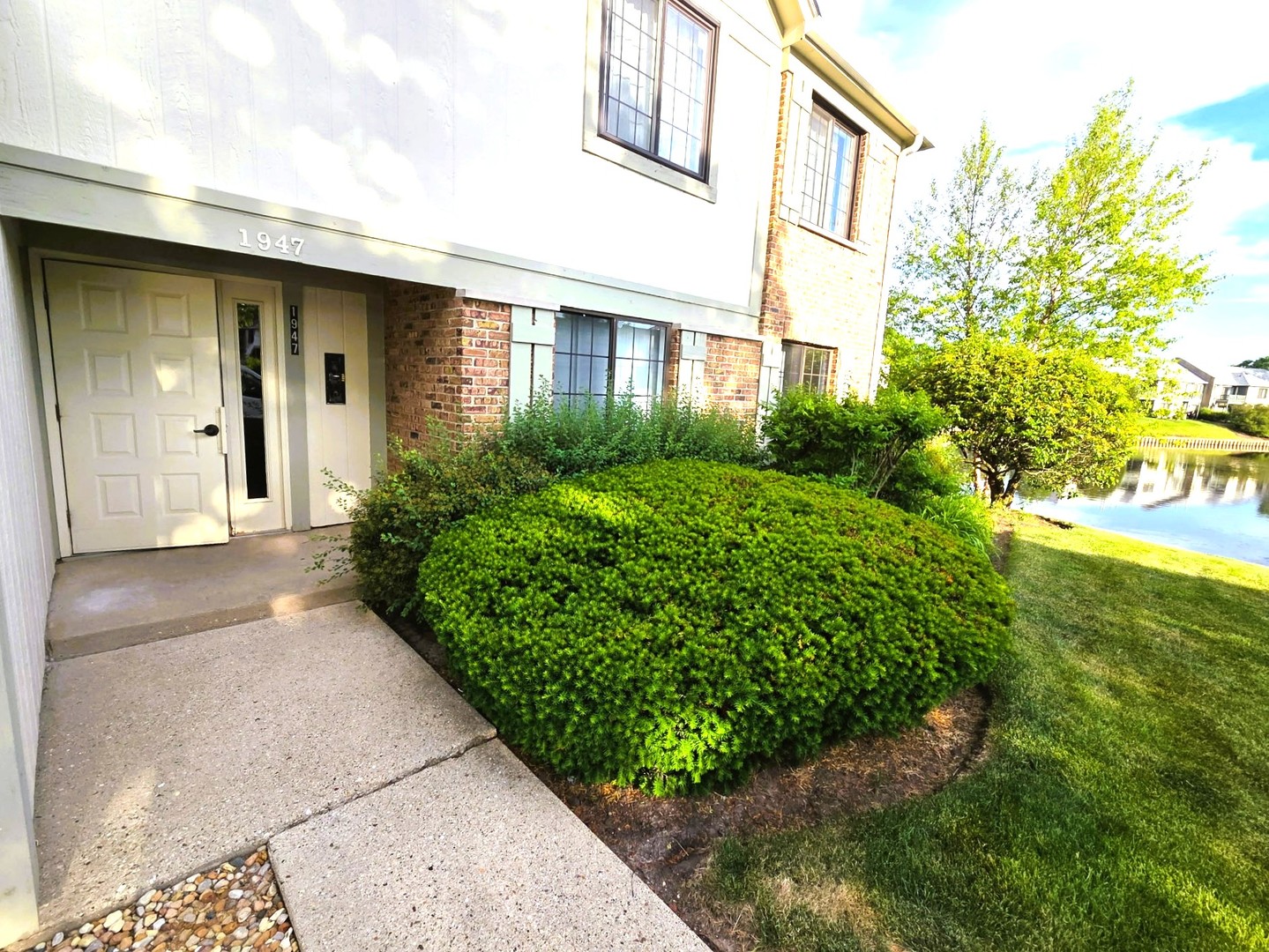 1947 N Brice Court #2, Palatine, IL 60074