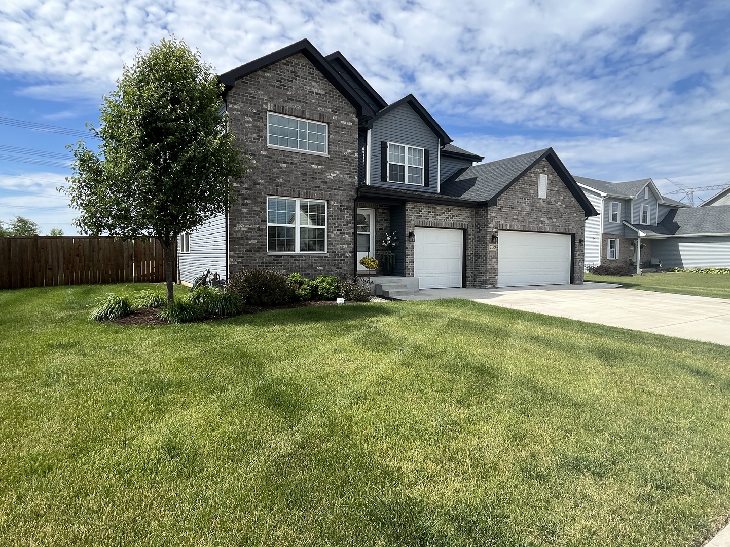 27329 W Deer Hollow Lane, Channahon, IL 60410