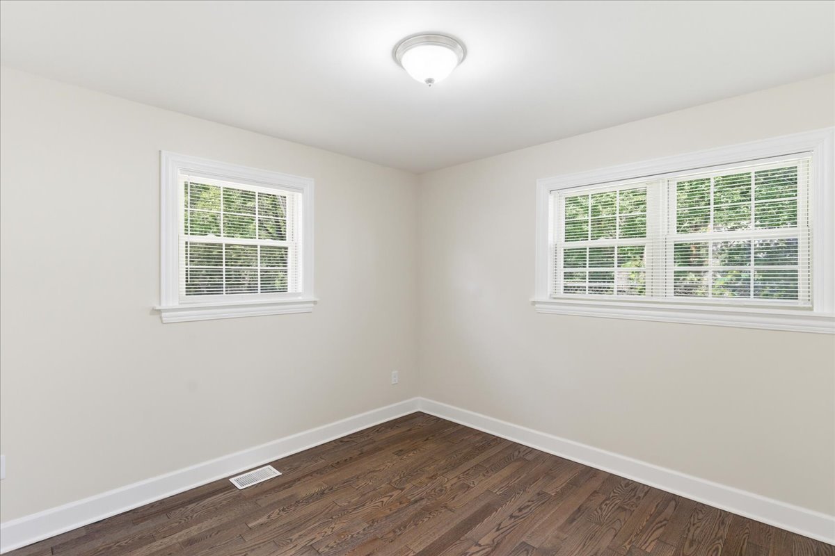 7468 E Parr Street, Sun River Terrace, IL 60964