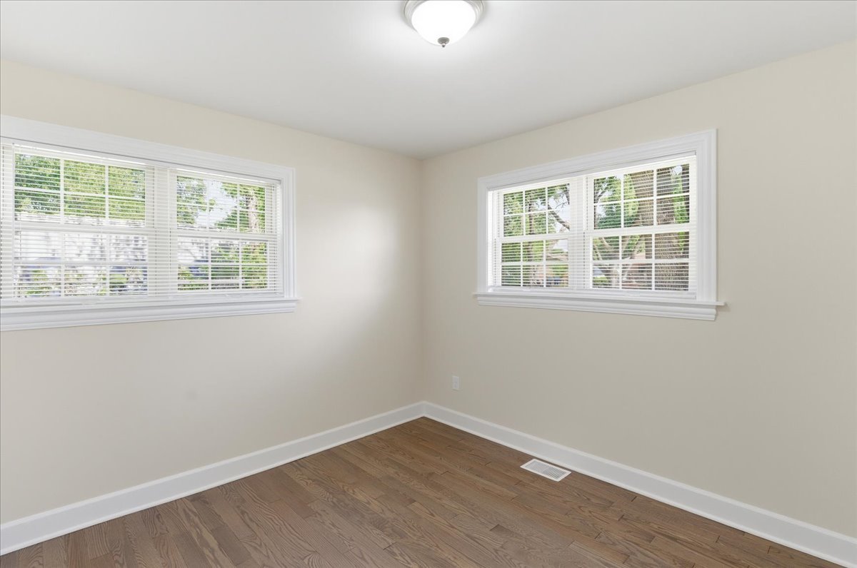 7468 E Parr Street, Sun River Terrace, IL 60964