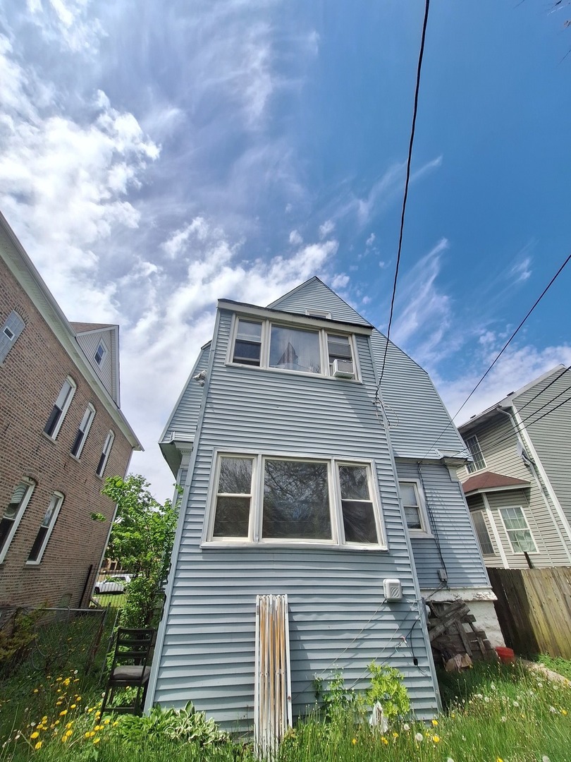 237 N Long Avenue, Chicago, IL 60644