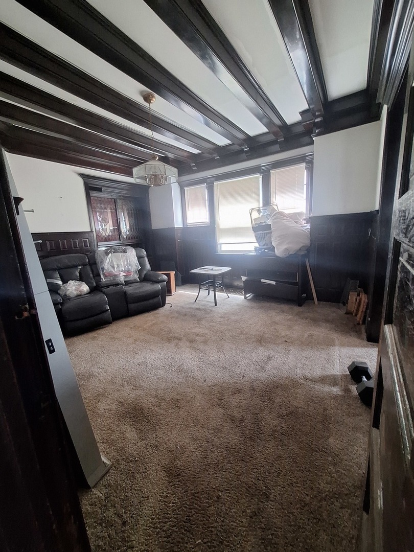 237 N Long Avenue, Chicago, IL 60644