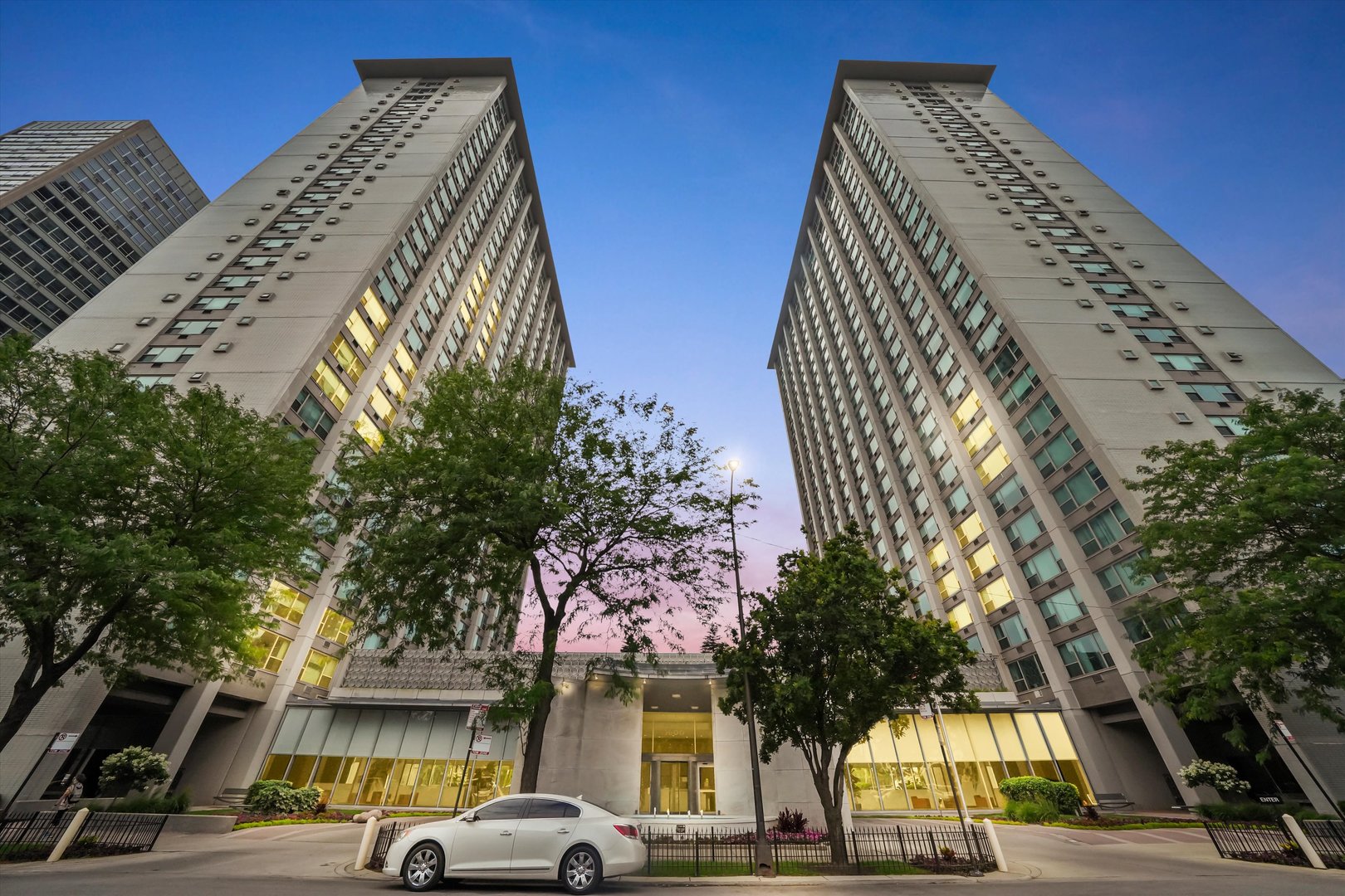 3600 N Lake Shore Drive #1816, Chicago, IL 60613