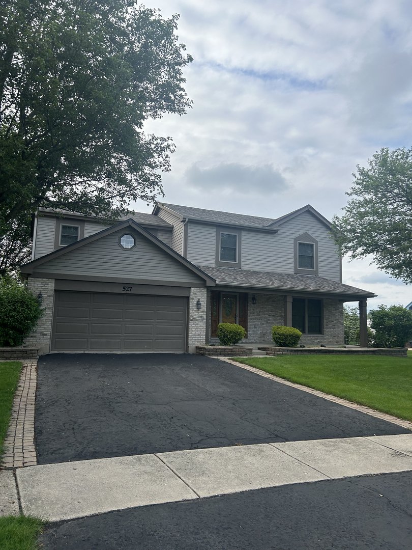 527 Springwood Lane, Bolingbrook, IL 60440