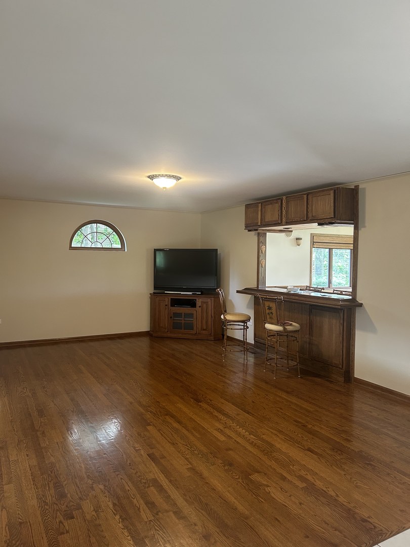 527 Springwood Lane, Bolingbrook, IL 60440
