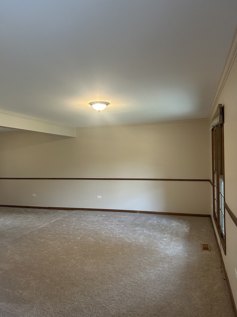 527 Springwood Lane, Bolingbrook, IL 60440