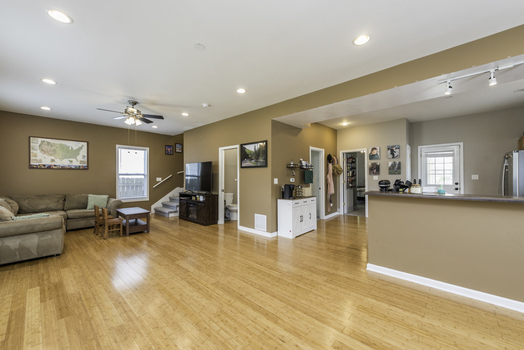 2607 Gideon Avenue, Zion, IL 60099