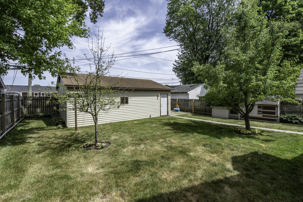 2607 Gideon Avenue, Zion, IL 60099