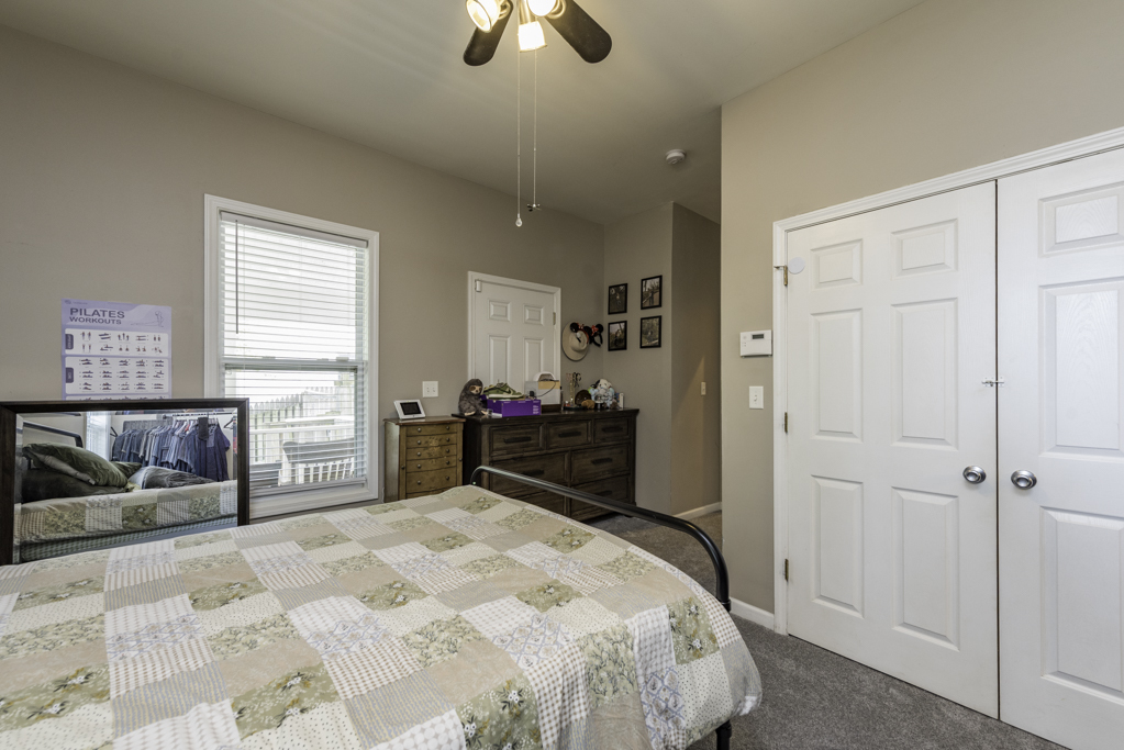2607 Gideon Avenue, Zion, IL 60099