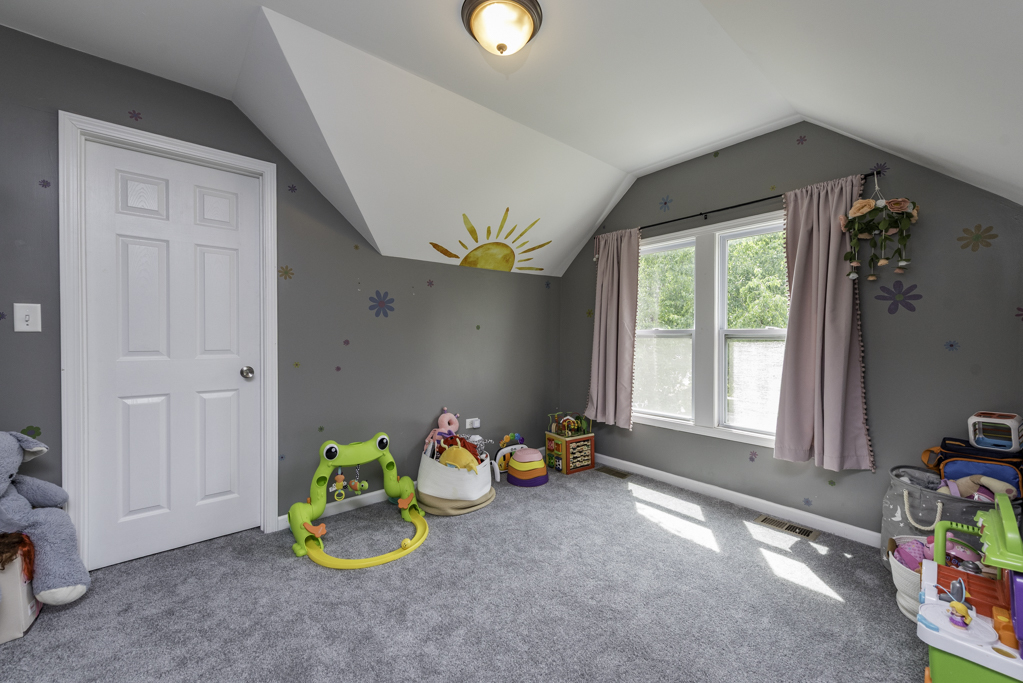 2607 Gideon Avenue, Zion, IL 60099