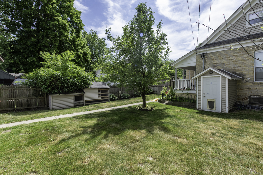 2607 Gideon Avenue, Zion, IL 60099