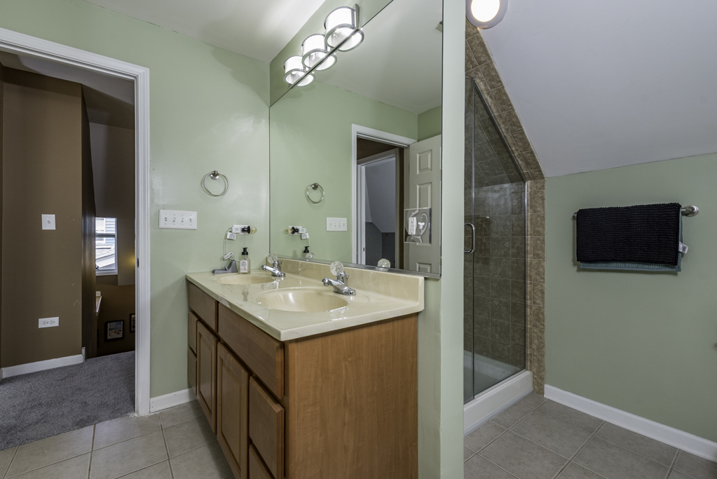 2607 Gideon Avenue, Zion, IL 60099