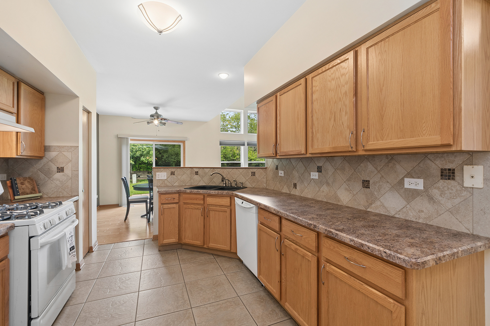 14908 W Victoria Crossing #14908, Lockport, IL 60441