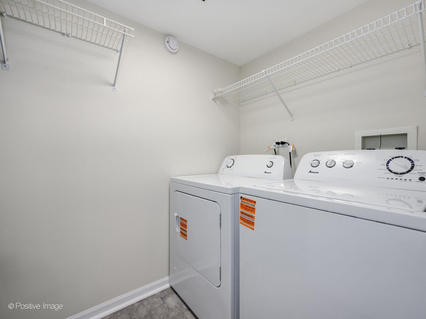 394 Woodview Circle #B, Elgin, IL 60120