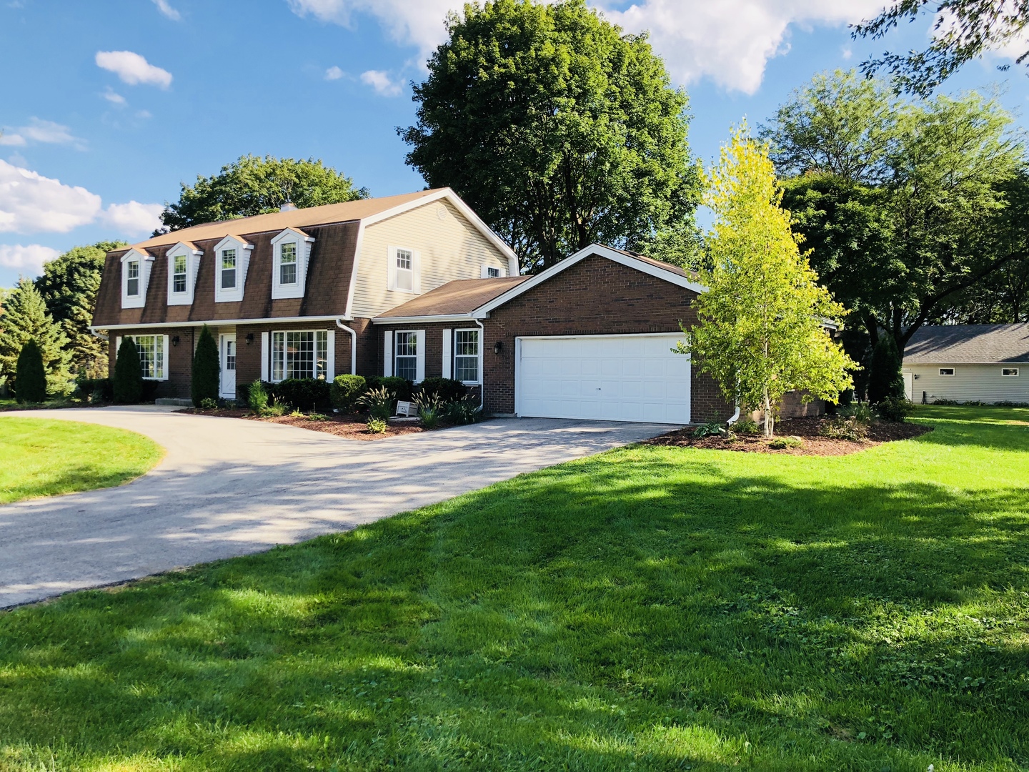 10S450 Windjammer Lane, Naperville, IL 60564