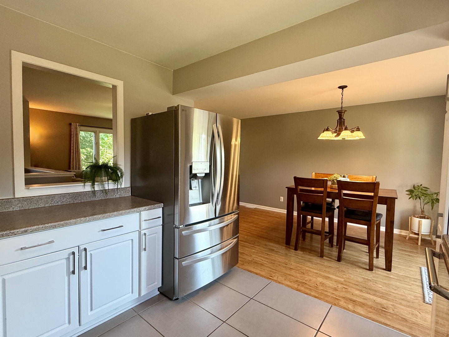 4500 CLEARVIEW Drive, McHenry, IL 60050
