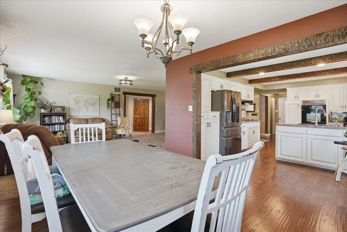 409 E Oak Street, Fairbury, IL 61739