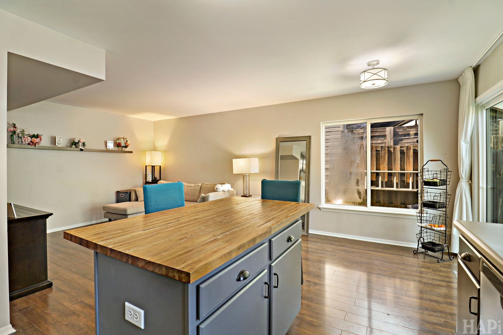 67 W Rustic Lane, Round Lake Beach, IL 60073