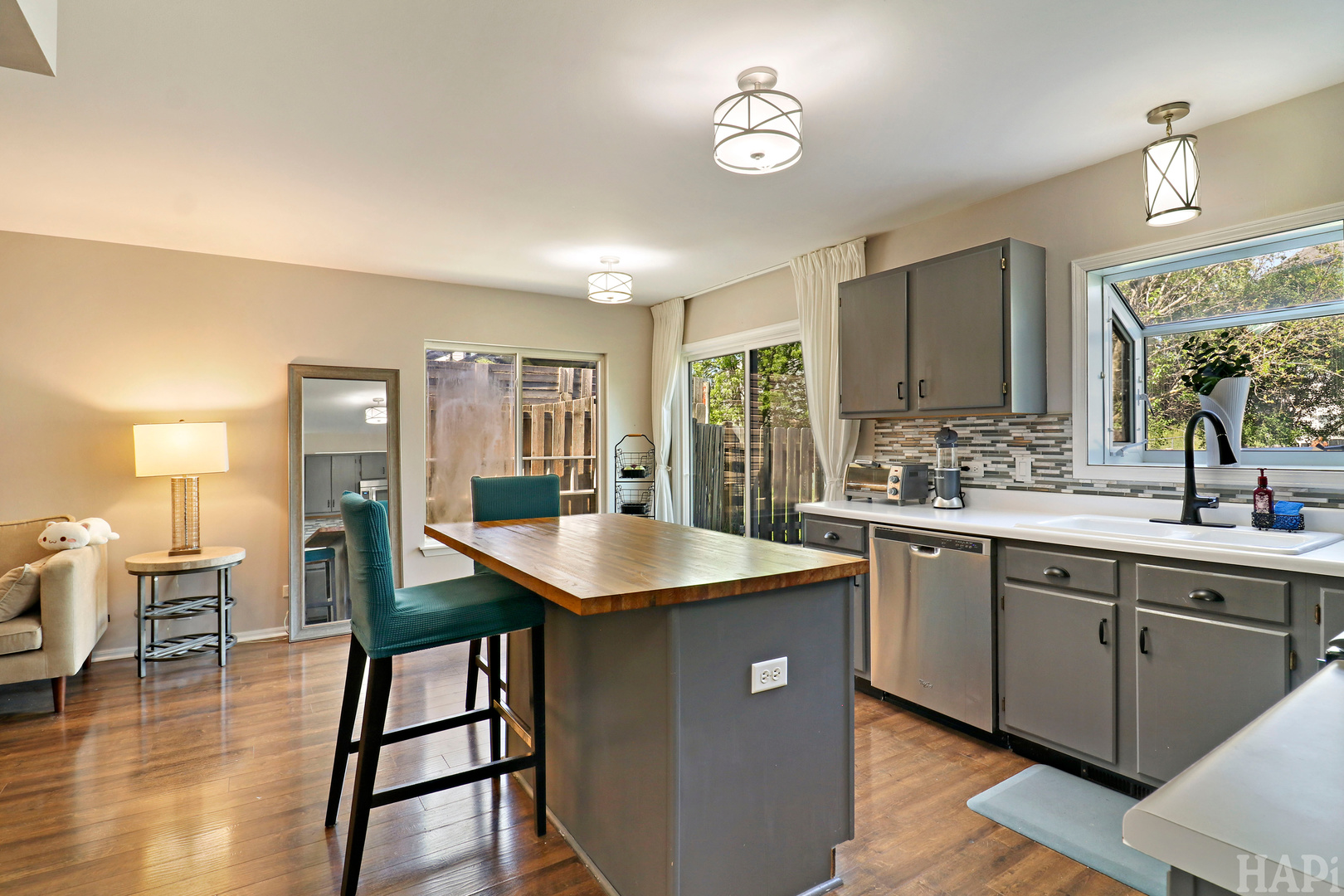67 W Rustic Lane, Round Lake Beach, IL 60073
