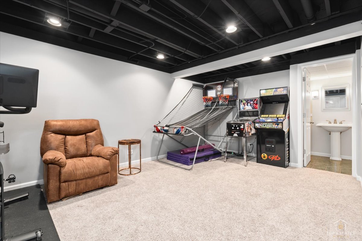 1645 Blackburn Drive, Mundelein, IL 60060