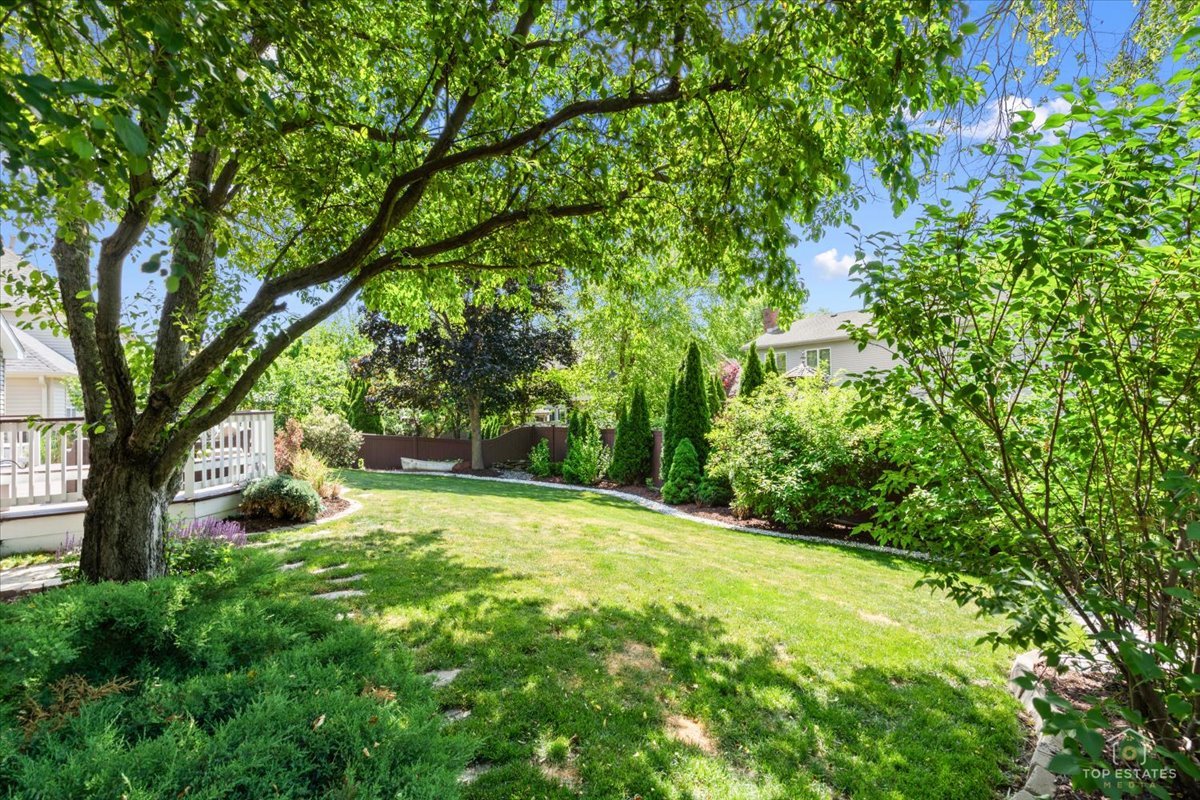 1645 Blackburn Drive, Mundelein, IL 60060