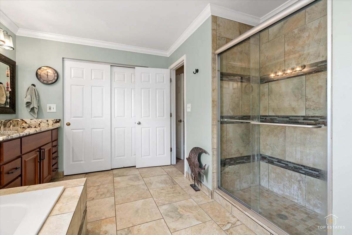 1645 Blackburn Drive, Mundelein, IL 60060