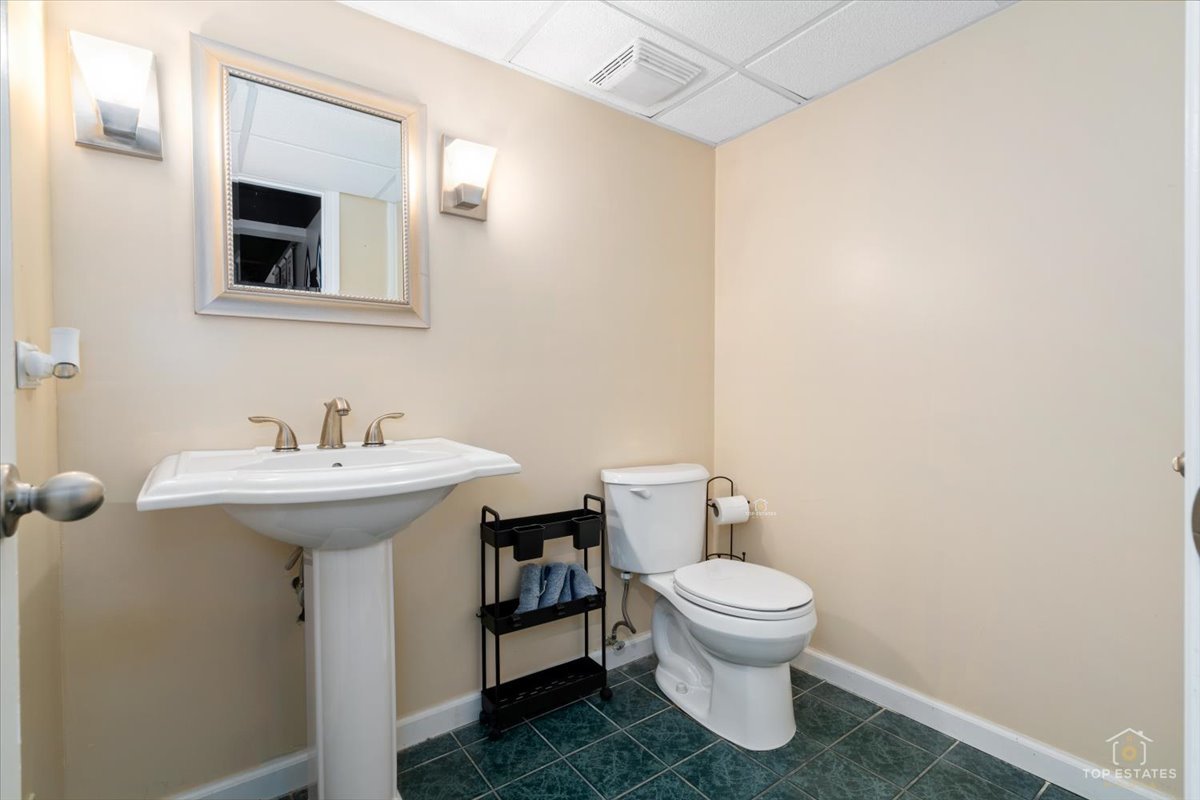 1645 Blackburn Drive, Mundelein, IL 60060
