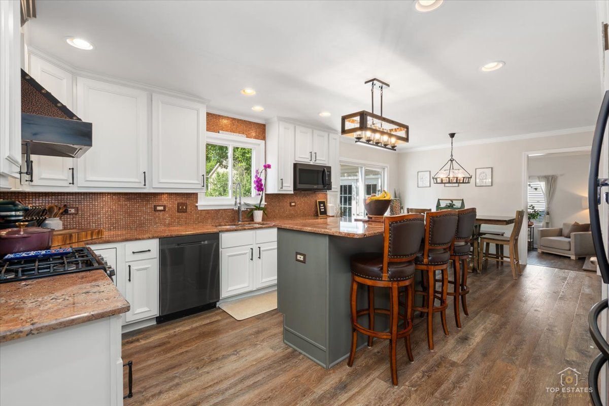 1645 Blackburn Drive, Mundelein, IL 60060