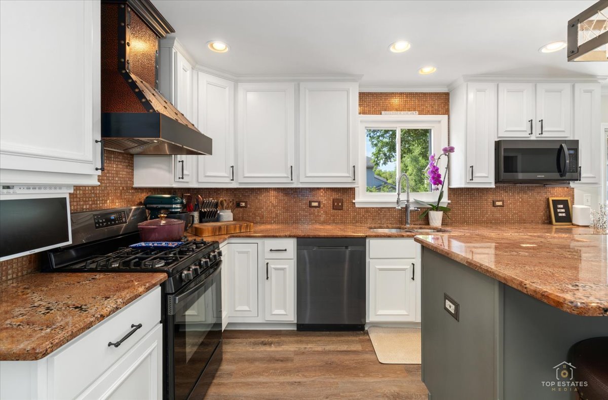 1645 Blackburn Drive, Mundelein, IL 60060