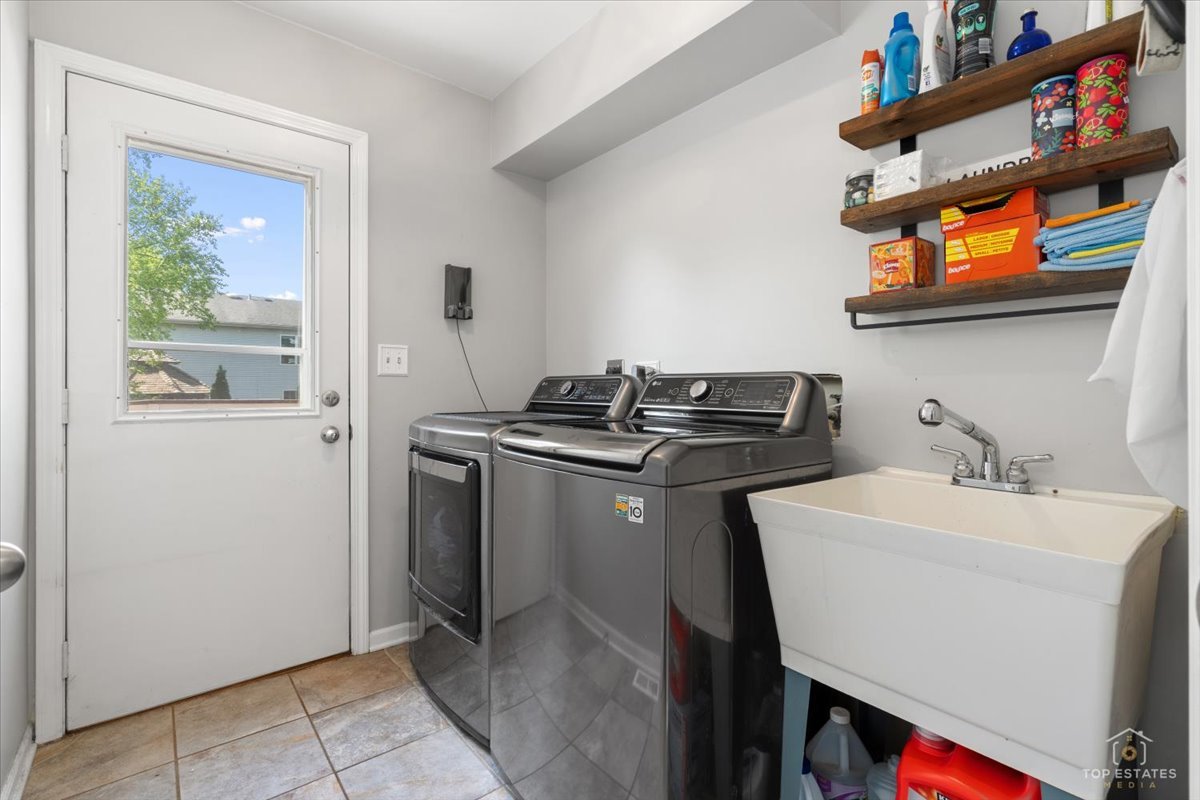 1645 Blackburn Drive, Mundelein, IL 60060