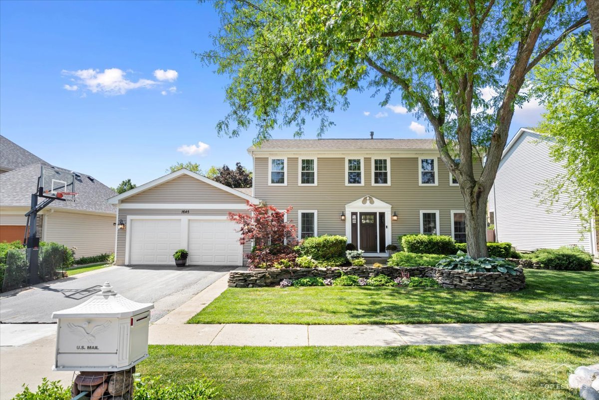 1645 Blackburn Drive, Mundelein, IL 60060