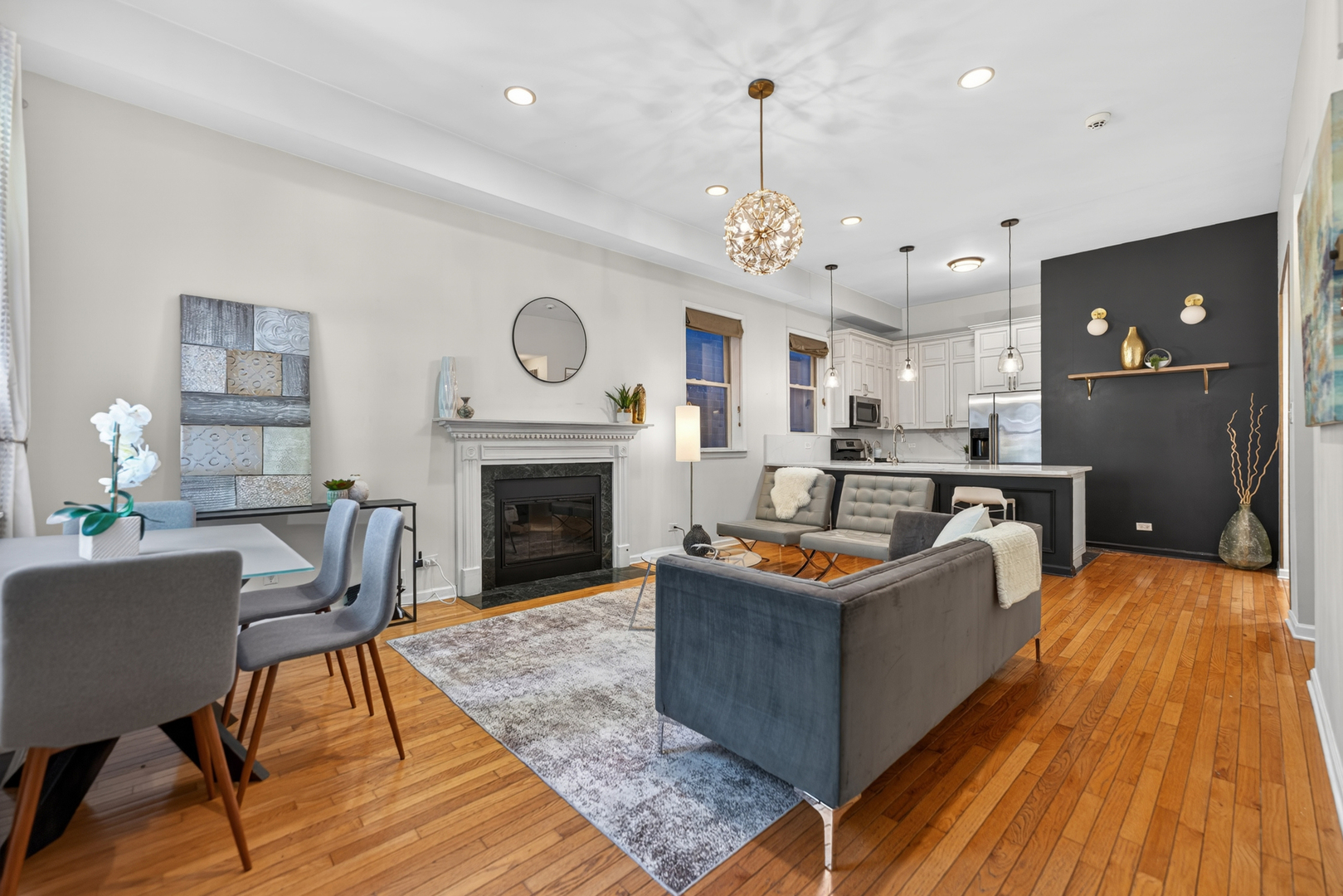 1455 W Wolfram Street #A, Chicago, IL 60657