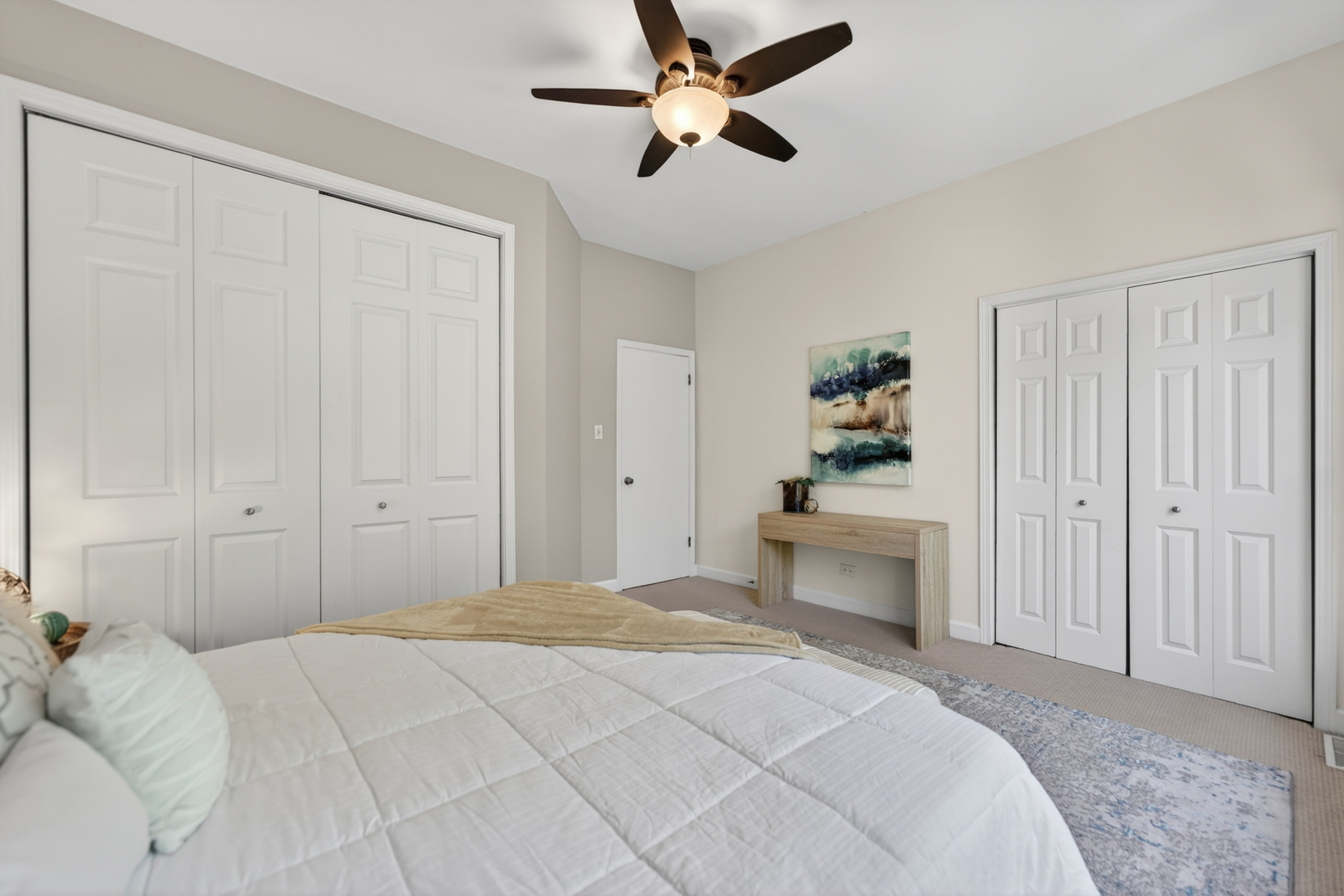 1455 W Wolfram Street #A, Chicago, IL 60657