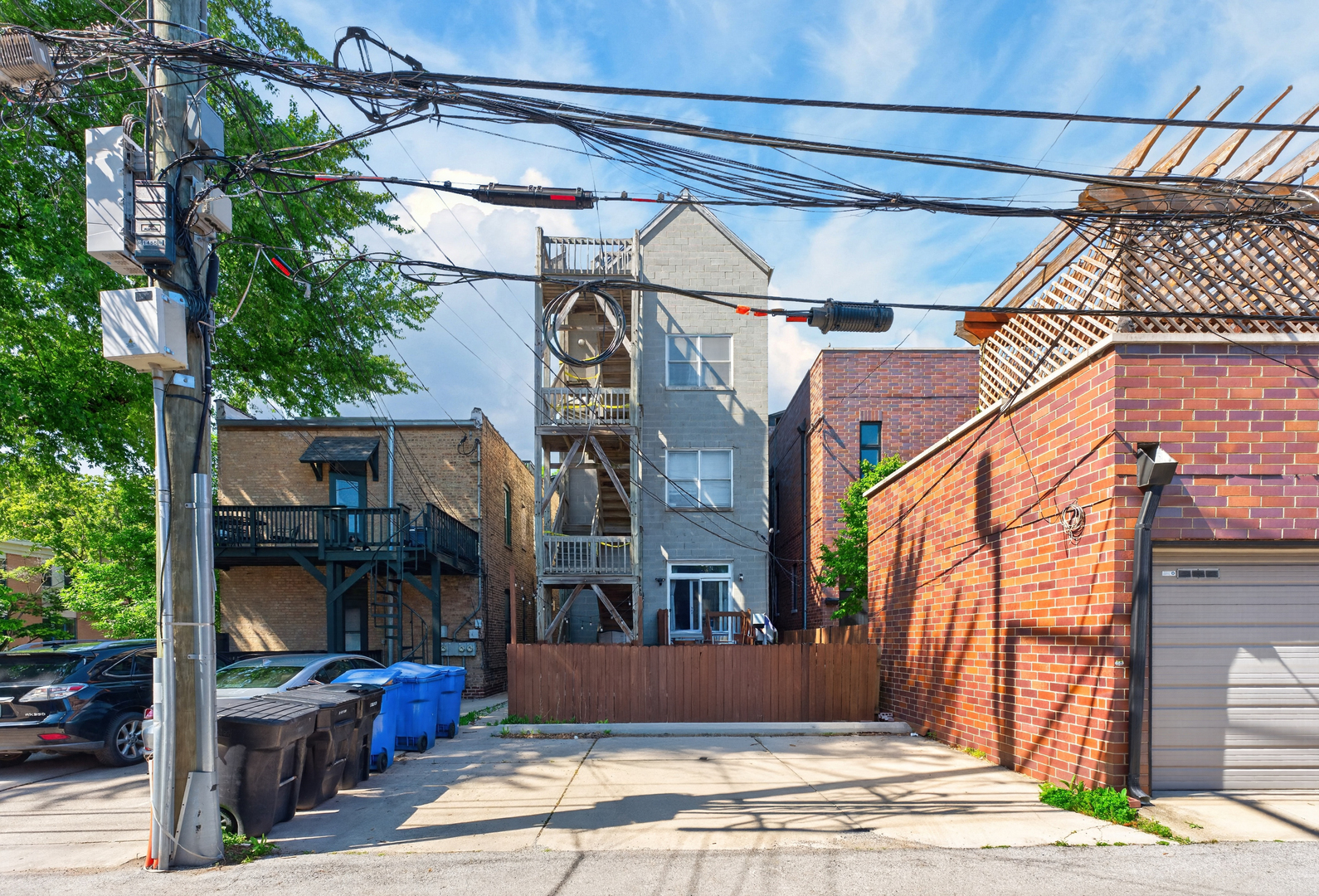 1455 W Wolfram Street #A, Chicago, IL 60657