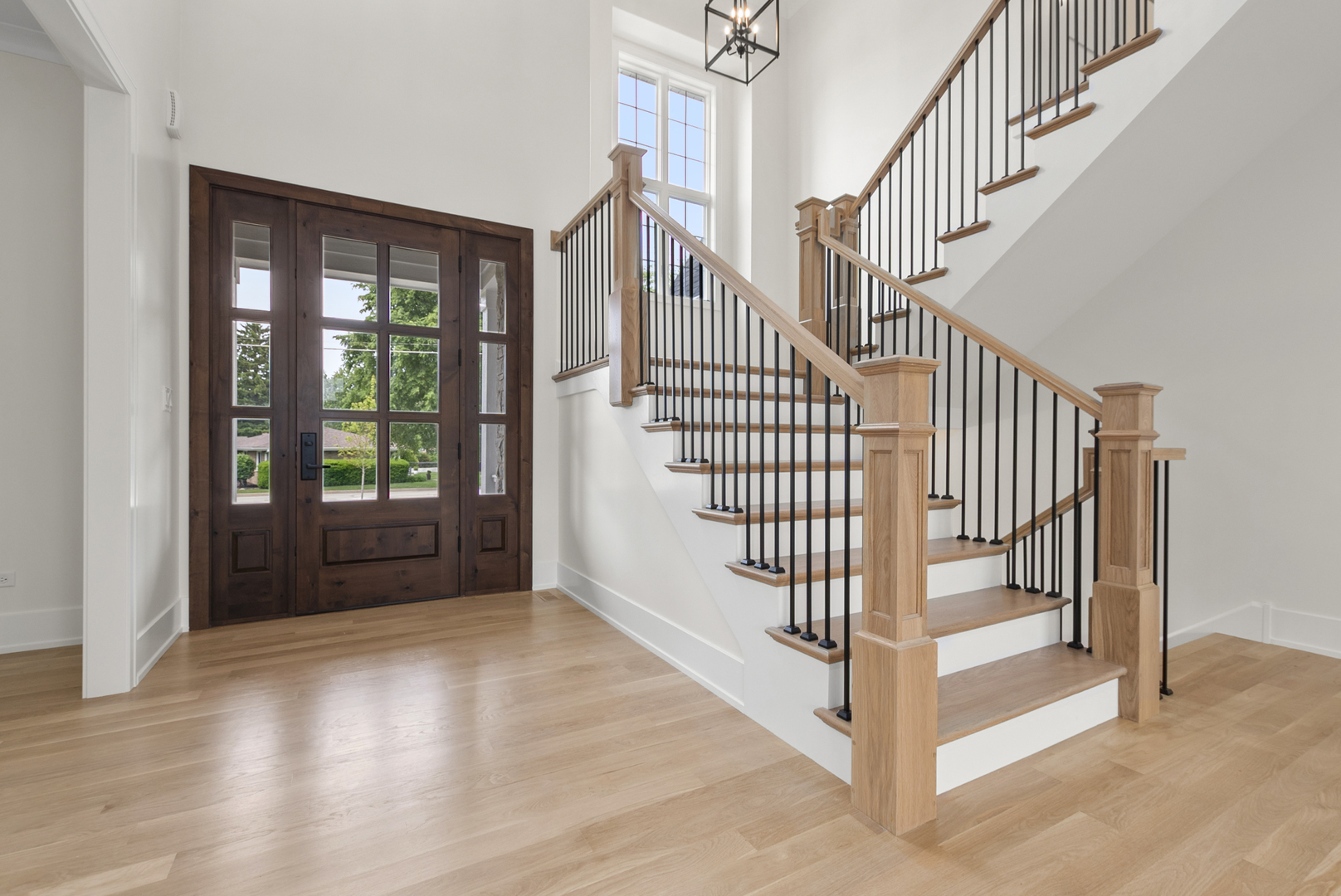 120 W Sauk Trail, Frankfort, IL 60423